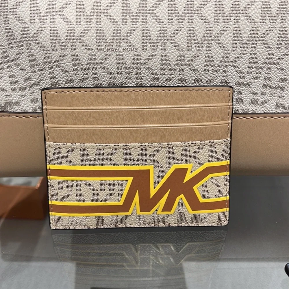 MICHAEL KORS MENS Cooper Graphic Logo Tall Card Case 36S3LCOD2B Yellow NWT